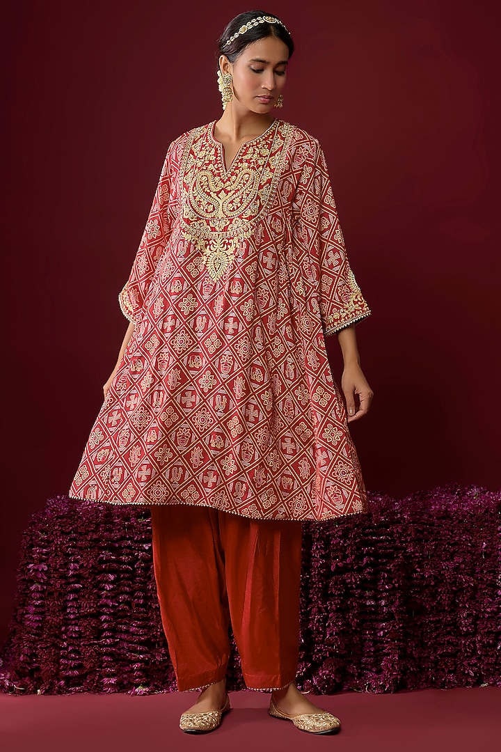 Deep Red Upada Silk Aari Embroidered Chauga Kurta Set by Sheetal Batra at Pernia's Pop Up Shop