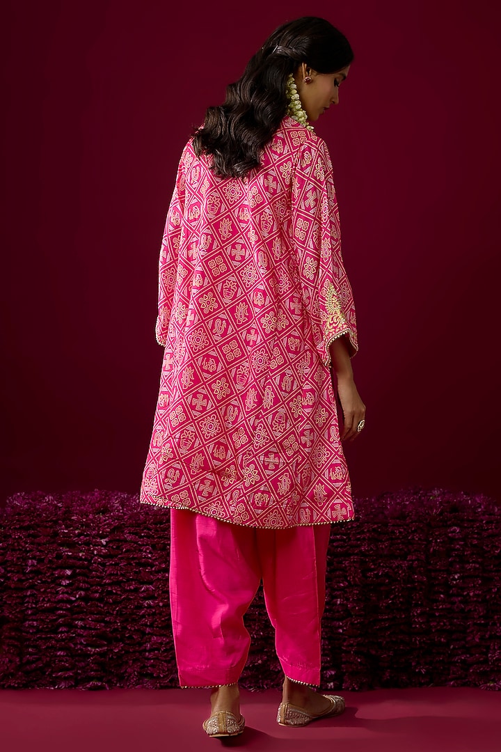 Hot Pink Upada Silk Aari Embroidered Chauga Kurta Set by Sheetal Batra at Pernia's Pop Up Shop