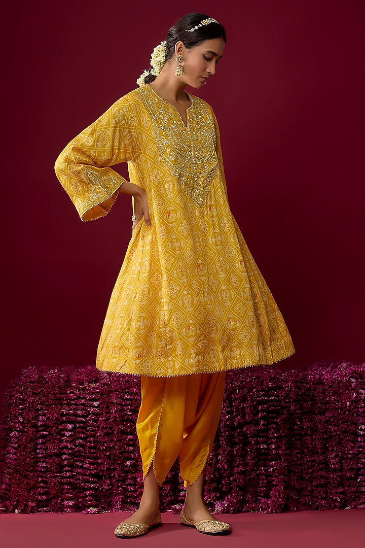 Mustard Yellow Upada Silk Gota Embroidered Chauga Kurta Set by Sheetal Batra at Pernia's Pop Up Shop