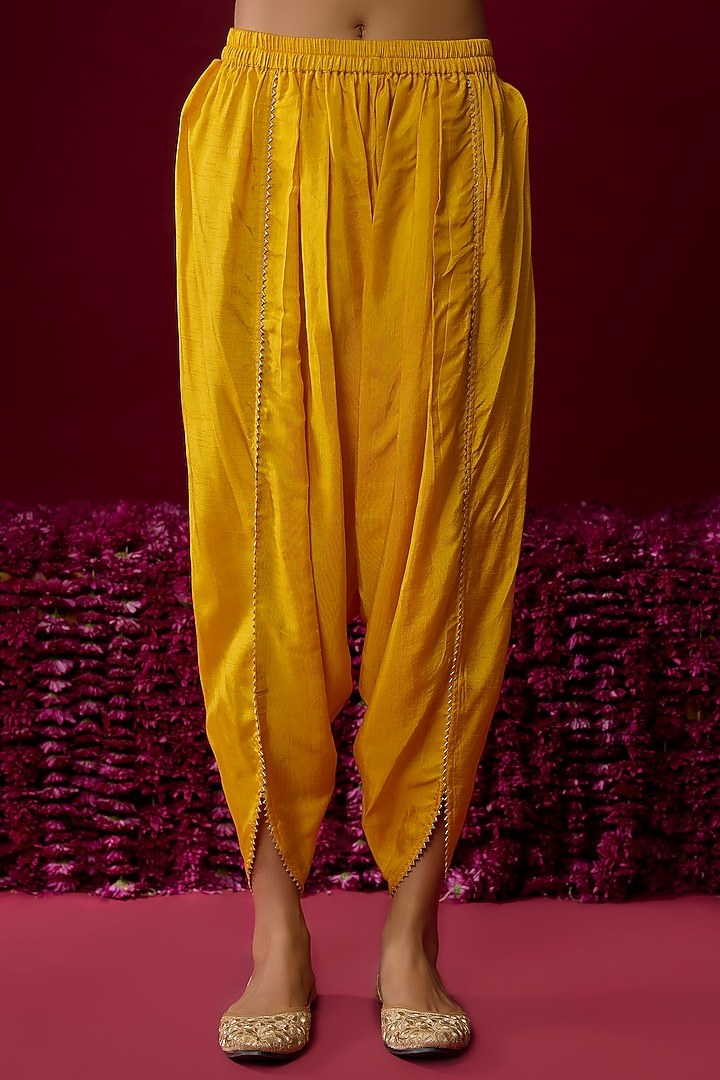 Mustard Yellow Upada Silk Gota Embroidered Chauga Kurta Set by Sheetal Batra at Pernia's Pop Up Shop