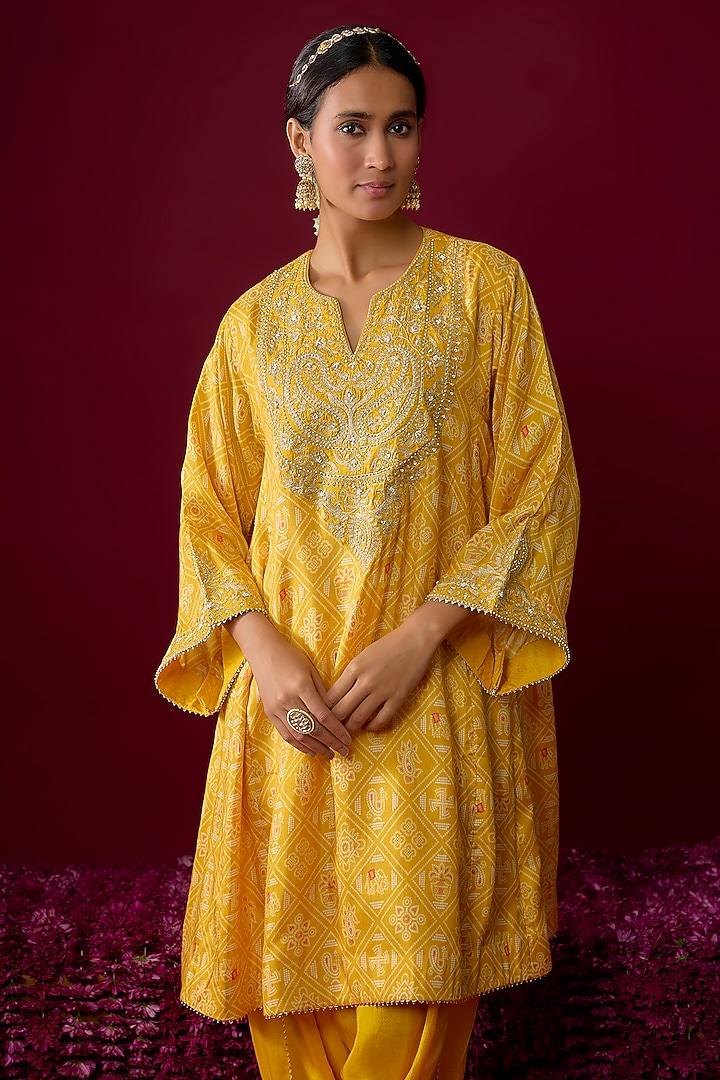 Mustard Yellow Upada Silk Gota Embroidered Chauga Kurta Set by Sheetal Batra at Pernia's Pop Up Shop
