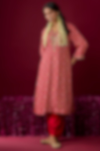 Deep Red Upada Silk Gota Embroidered Kaftan Kurta Set by Sheetal Batra at Pernia's Pop Up Shop