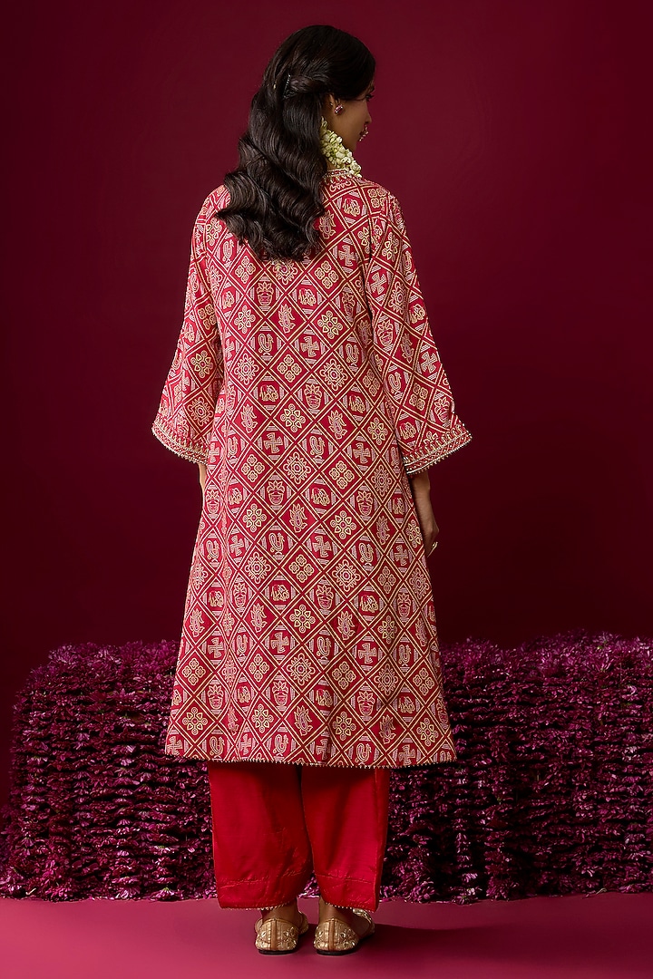 Deep Red Upada Silk Gota Embroidered Kaftan Kurta Set by Sheetal Batra at Pernia's Pop Up Shop