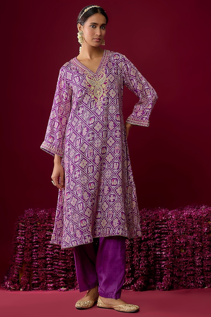 Purple Upada Silk Gota Embroidered Kaftan Kurta Set by Sheetal Batra at Pernia's Pop Up Shop