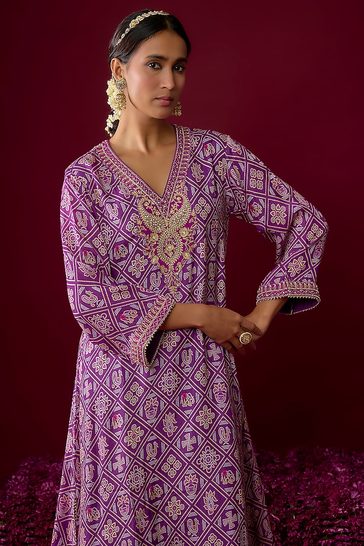 Purple Upada Silk Gota Embroidered Kaftan Kurta Set by Sheetal Batra at Pernia's Pop Up Shop