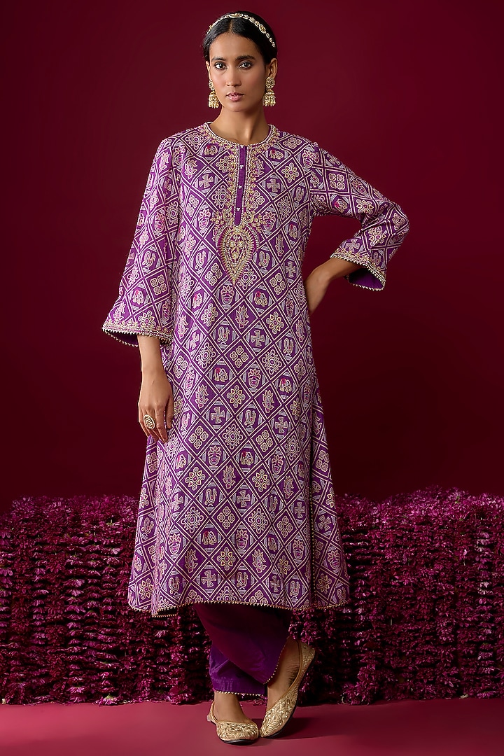 Purple Upada Silk Aari Embroidered Kaftan Kurta Set by Sheetal Batra at Pernia's Pop Up Shop