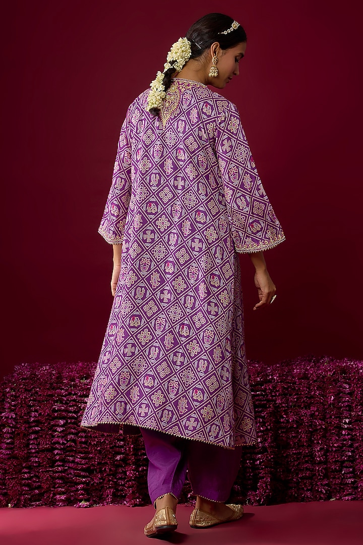 Purple Upada Silk Aari Embroidered Kaftan Kurta Set by Sheetal Batra at Pernia's Pop Up Shop