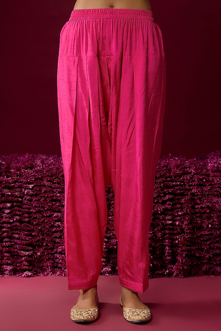 Hot Pink Upada Silk Aari Embroidered Kaftan Kurta Set by Sheetal Batra at Pernia's Pop Up Shop
