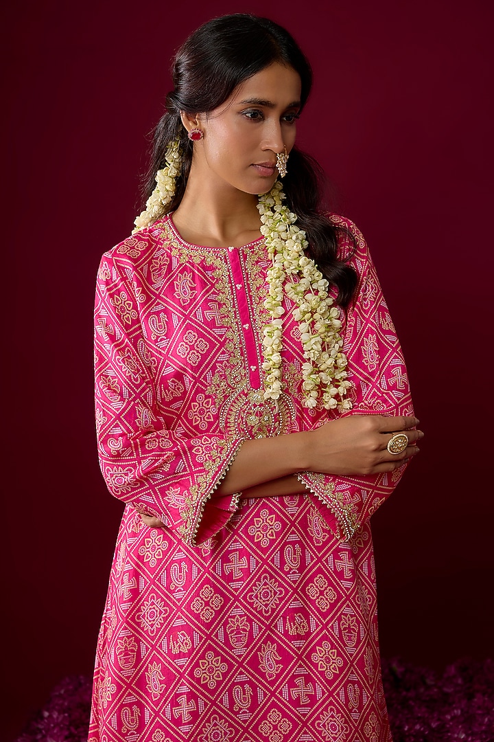 Hot Pink Upada Silk Aari Embroidered Kaftan Kurta Set by Sheetal Batra at Pernia's Pop Up Shop