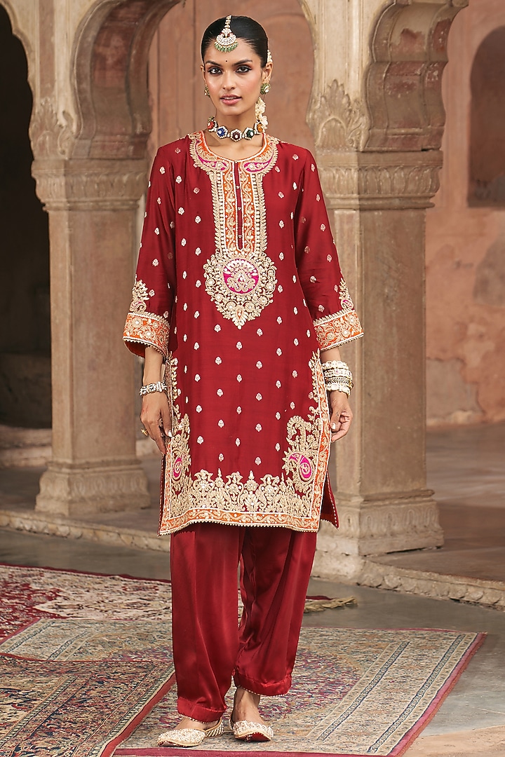 Deep Red Silk Chanderi Banarasi Gota Patti Embroidered Kurta Set by Sheetal Batra at Pernia's Pop Up Shop
