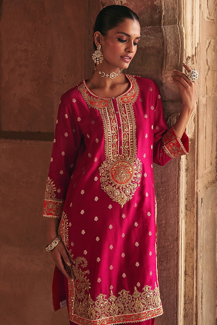 Hot Pink Silk Chanderi Banarasi Gota Patti Embroidered Kurta Set by Sheetal Batra at Pernia's Pop Up Shop