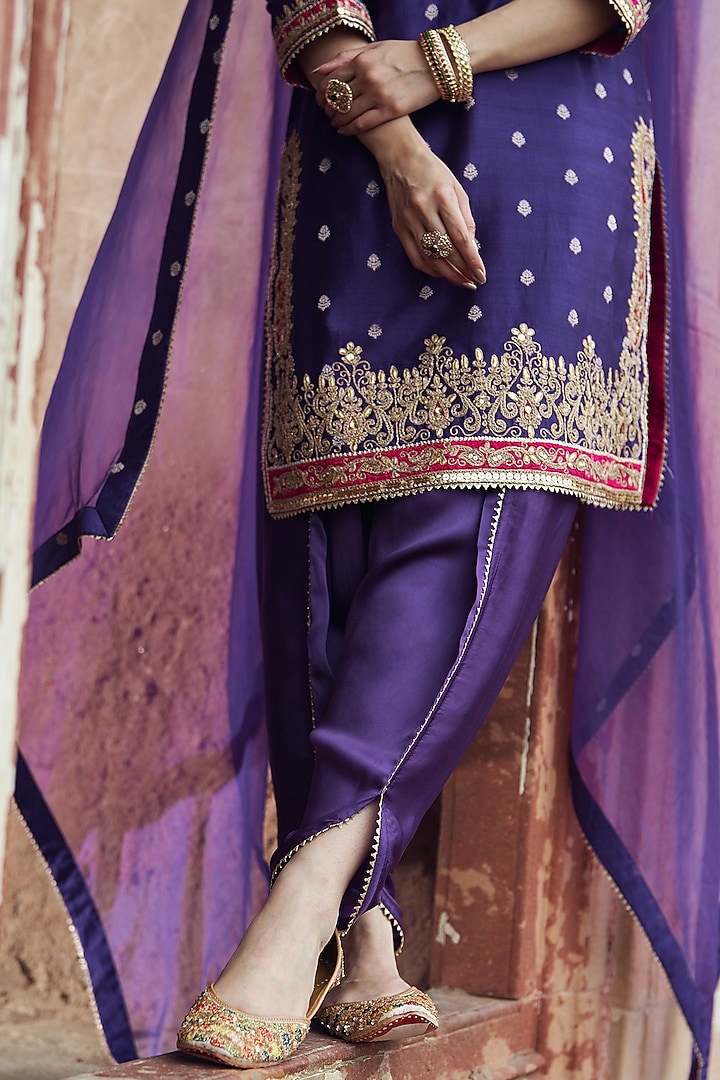 Deep Purple Silk Chanderi Banarasi Gota Patti Embroidered Kurta Set by Sheetal Batra at Pernia's Pop Up Shop