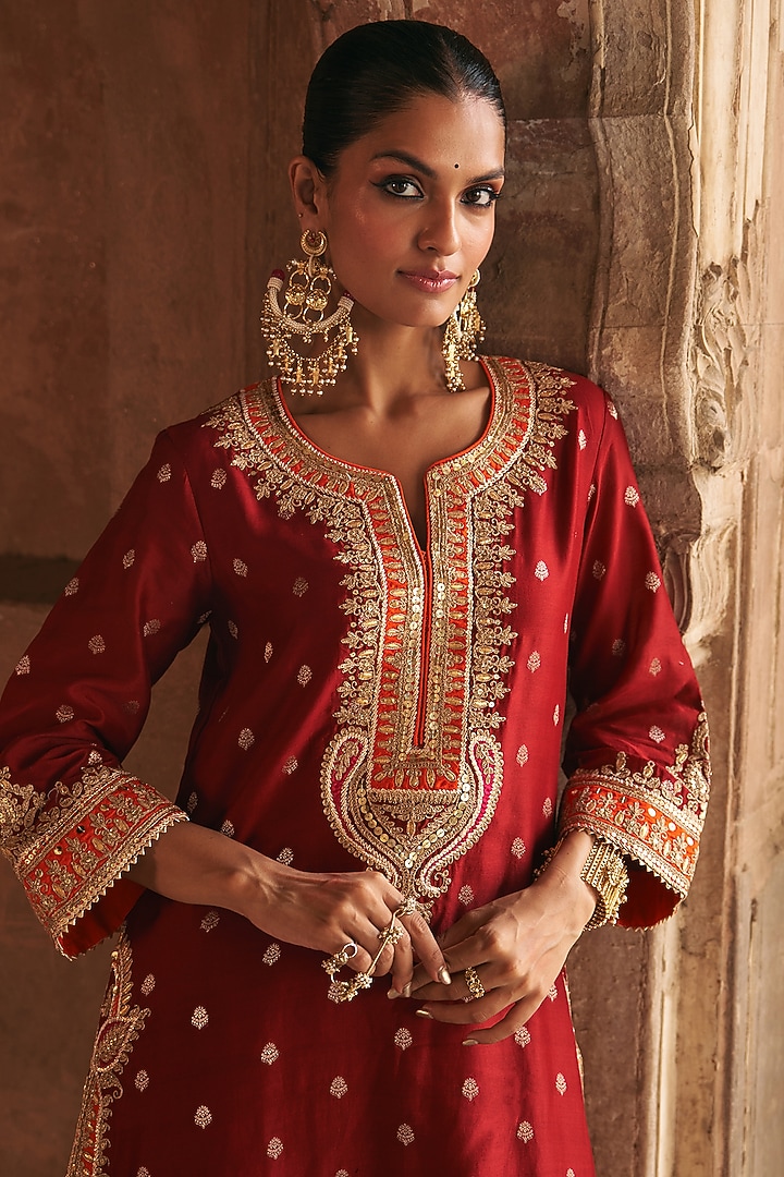 Deep Red Silk Chanderi Kashmiri Tilla Embroidered A-Line Kurta Set by Sheetal Batra at Pernia's Pop Up Shop