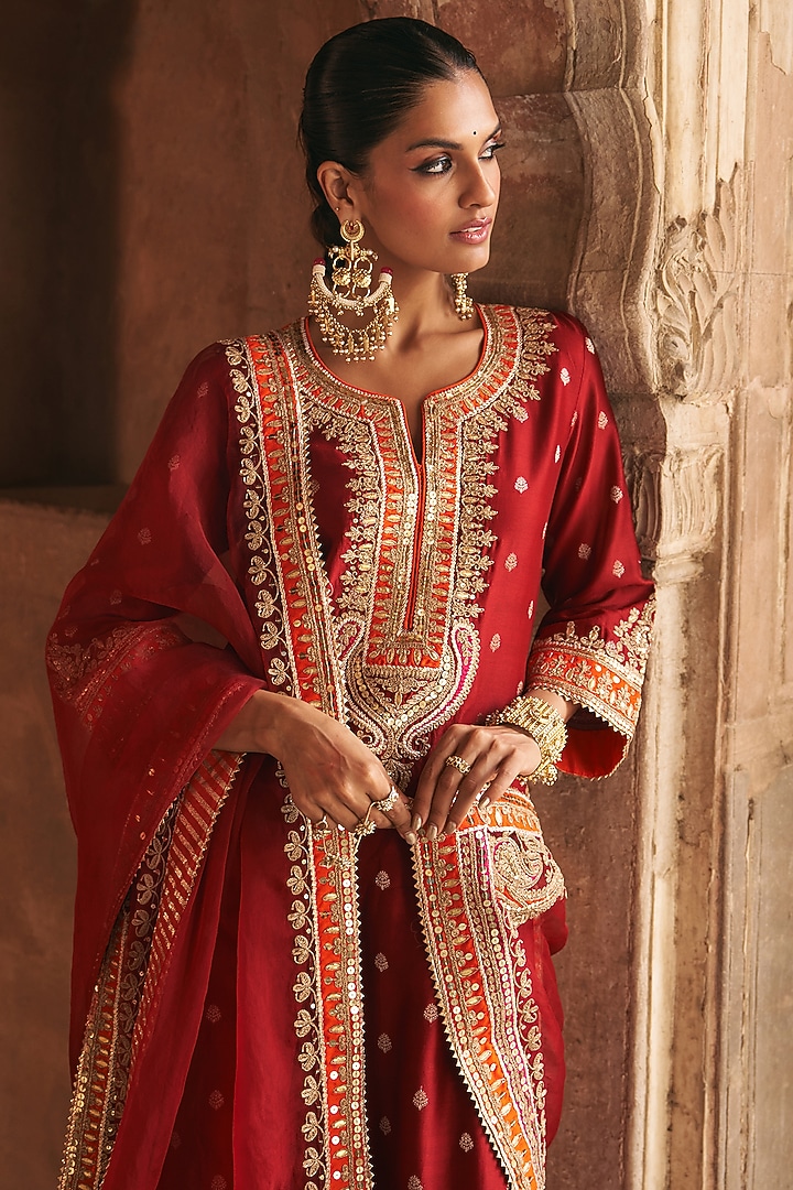 Deep Red Silk Chanderi Kashmiri Tilla Embroidered A-Line Kurta Set by Sheetal Batra at Pernia's Pop Up Shop