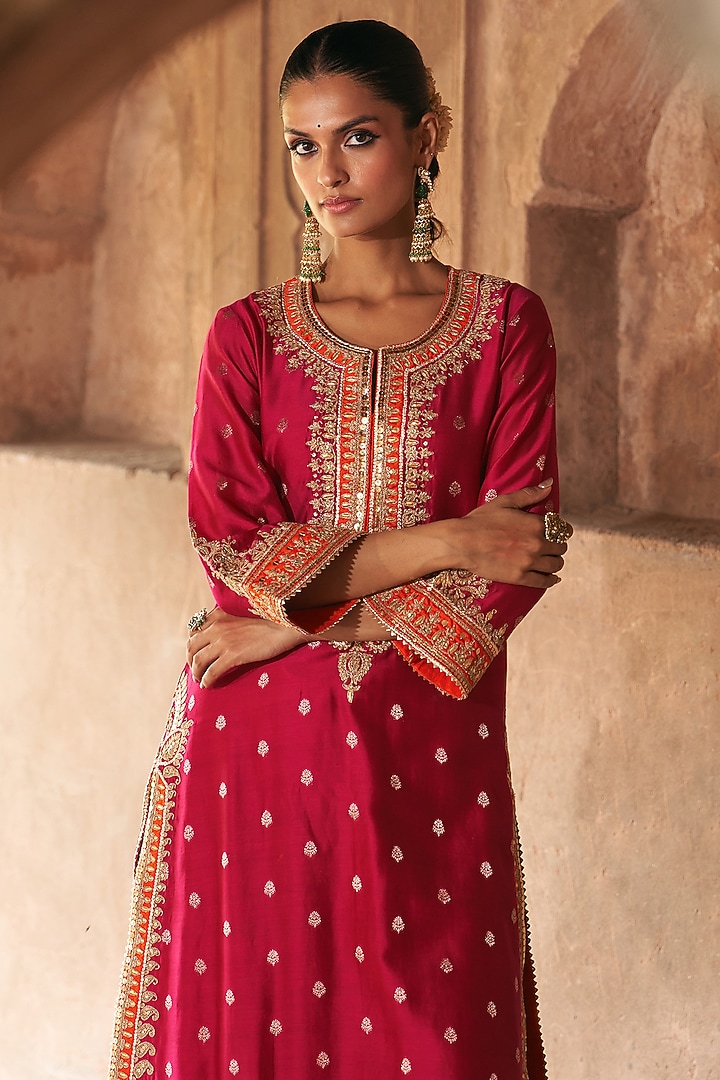Hot Pink Silk Chanderi Kashmiri Tilla Embroidered A-Line Kurta Set by Sheetal Batra at Pernia's Pop Up Shop