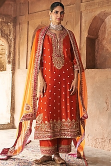 product-color-Orange