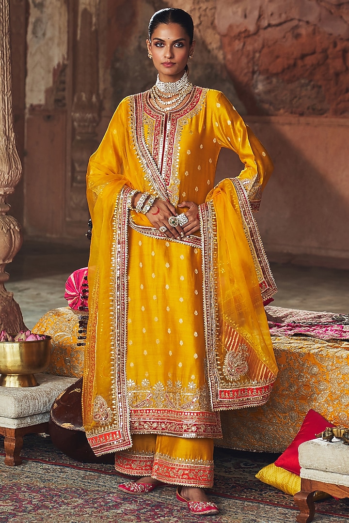 Mustard Silk Chanderi Kashmiri Tilla Embroidered A-Line Kurta Set by Sheetal Batra at Pernia's Pop Up Shop