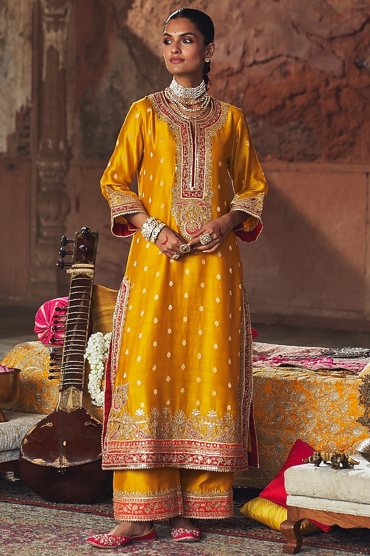 Mustard Silk Chanderi Kashmiri Tilla Embroidered A-Line Kurta Set by Sheetal Batra at Pernia's Pop Up Shop