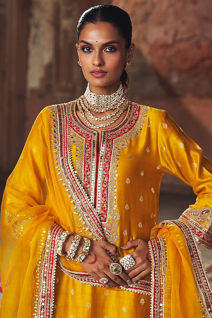 Mustard Silk Chanderi Kashmiri Tilla Embroidered A-Line Kurta Set by Sheetal Batra at Pernia's Pop Up Shop
