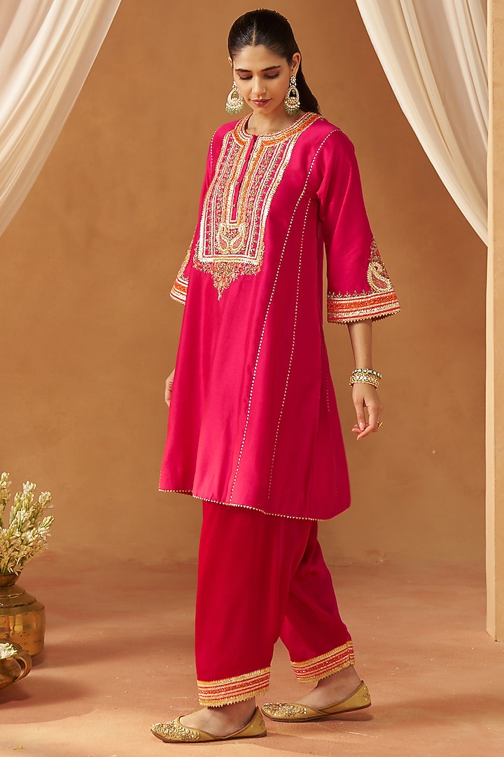 Hot Pink Pure Silk Chanderi Gota Embroidered Choga Kurta Set by Sheetal Batra at Pernia's Pop Up Shop