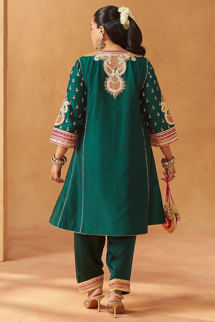 Emerald Green Pure Silk Chanderi Gota Embroidered Choga Kurta Set by Sheetal Batra at Pernia's Pop Up Shop