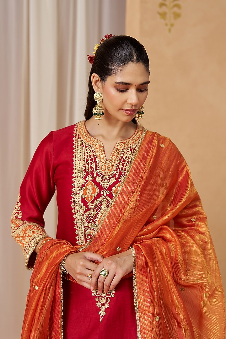 Deep Red Pure Silk Chanderi Sequin Embroidered Short Kurta Set by Sheetal Batra at Pernia's Pop Up Shop