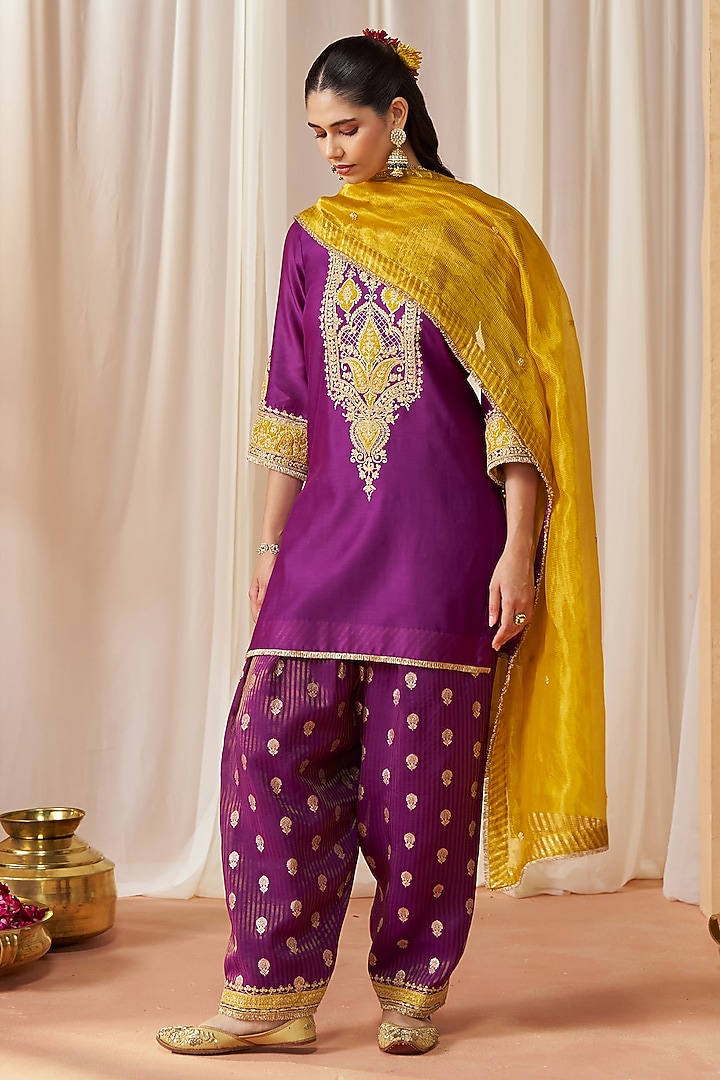 Deep Purple Pure Silk Chanderi Sequin Embroidered Short Kurta Set by Sheetal Batra at Pernia's Pop Up Shop