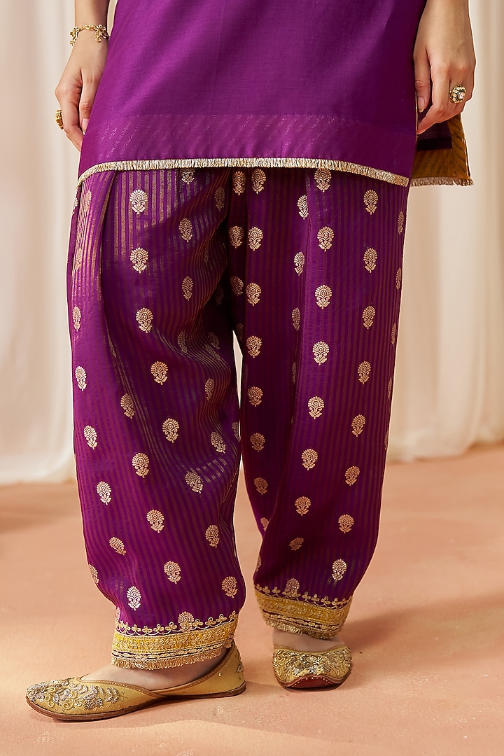 Deep Purple Pure Silk Chanderi Sequin Embroidered Short Kurta Set by Sheetal Batra at Pernia's Pop Up Shop