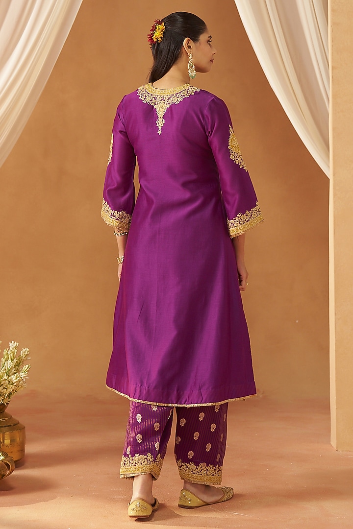 Deep Purple Pure Silk Chanderi Sequin Embroidered Choga Kurta Set by Sheetal Batra at Pernia's Pop Up Shop