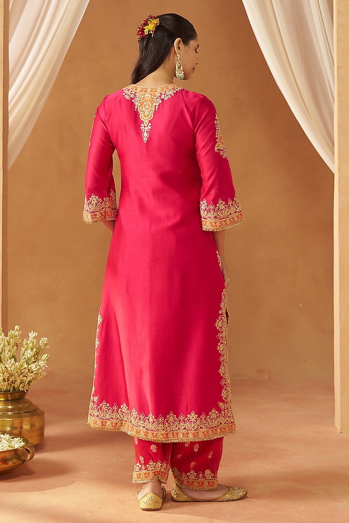 Hot Pink Silk Chanderi Sequin Embroidered Kurta Set by Sheetal Batra at Pernia's Pop Up Shop