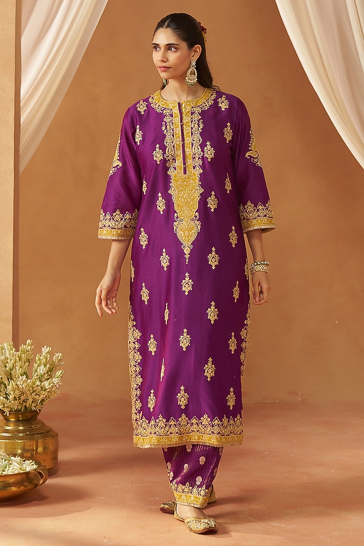 Deep Purple Silk Chanderi Sequin Embroidered Kurta Set by Sheetal Batra at Pernia's Pop Up Shop