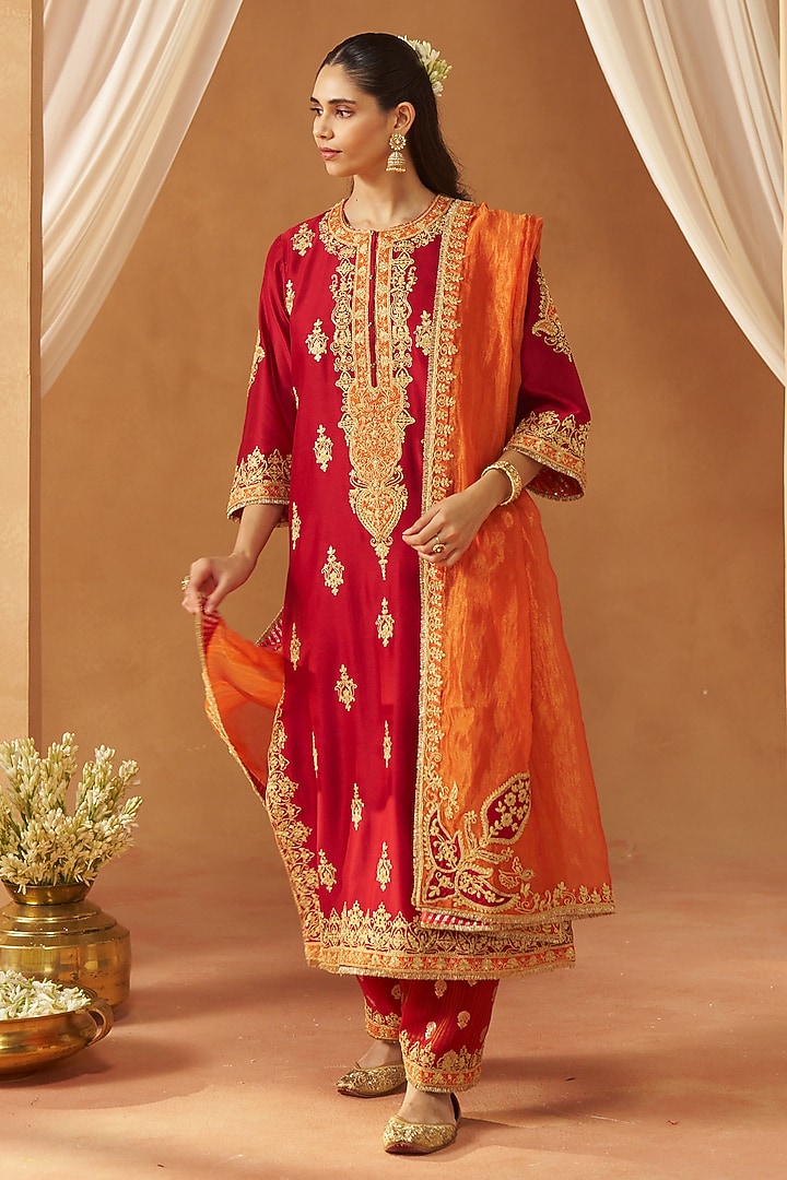 Deep Red Silk Chanderi Sequin Embroidered Kurta Set by Sheetal Batra at Pernia's Pop Up Shop
