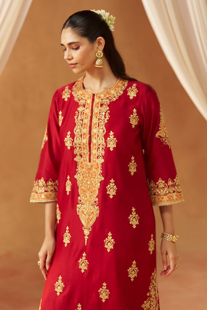 Deep Red Silk Chanderi Sequin Embroidered Kurta Set by Sheetal Batra at Pernia's Pop Up Shop