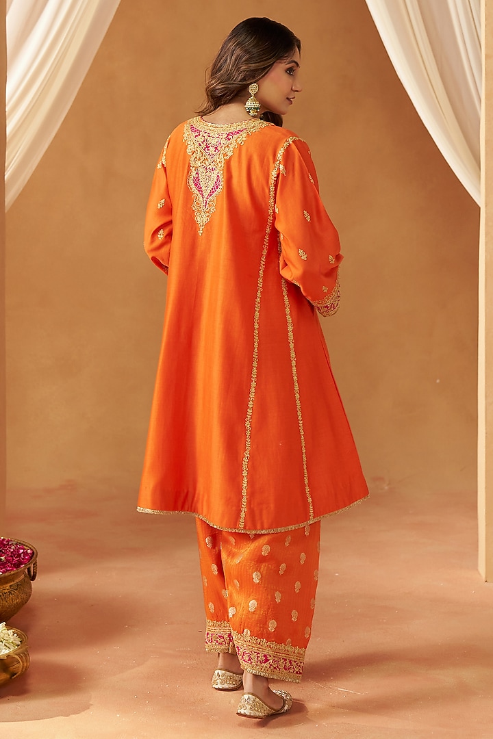 Burnt Orange Silk Chanderi Kashmiri Tilla Embroidered Kalidar Kurta Set by Sheetal Batra at Pernia's Pop Up Shop