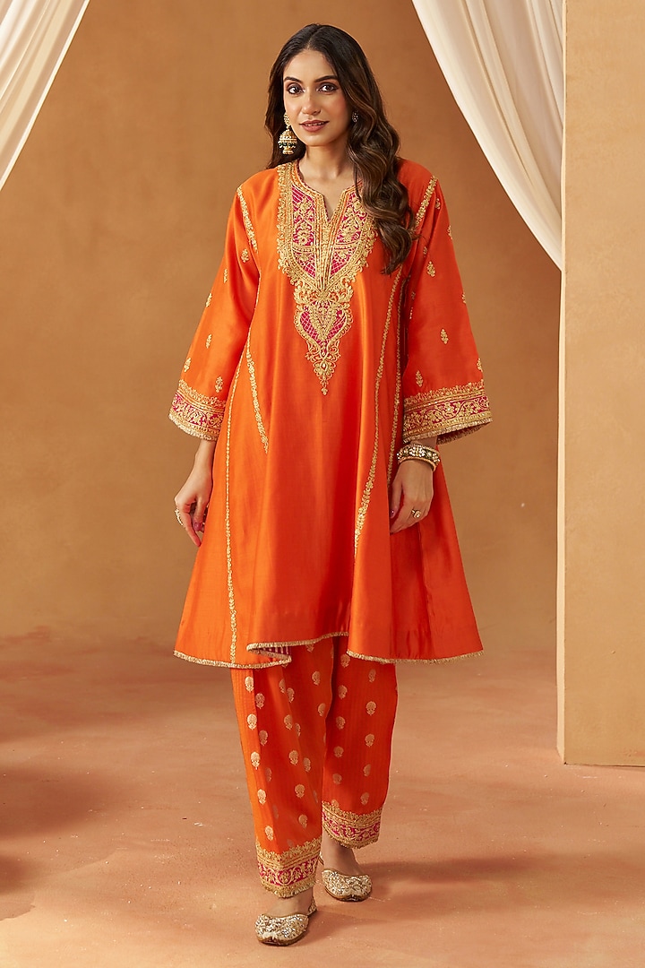 Burnt Orange Silk Chanderi Kashmiri Tilla Embroidered Kalidar Kurta Set by Sheetal Batra at Pernia's Pop Up Shop