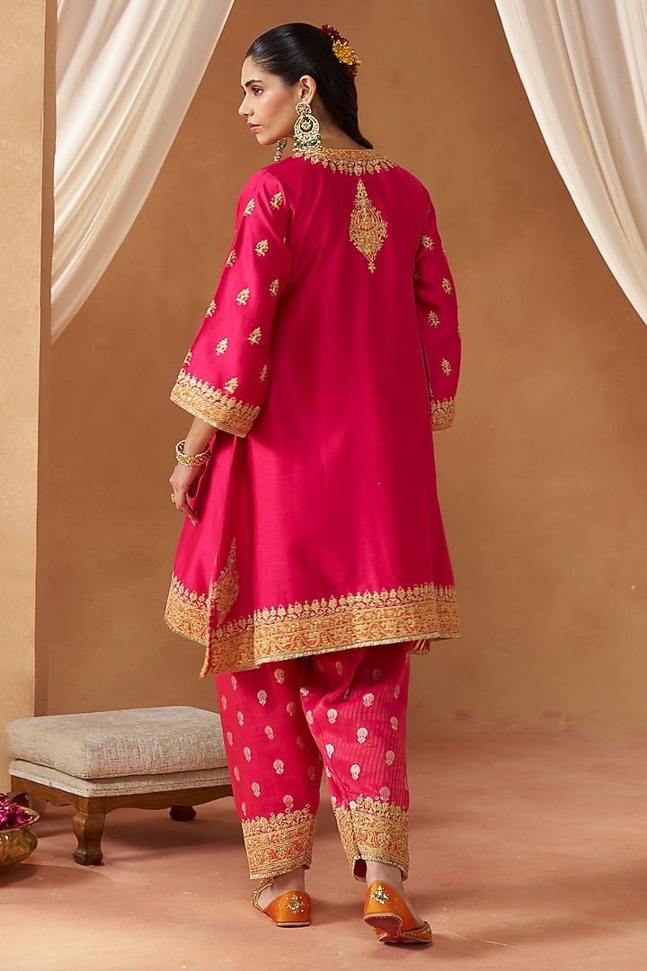 Hot Pink Silk Chanderi Sequin Embroidered A-Line Kaftan Set by Sheetal Batra at Pernia's Pop Up Shop