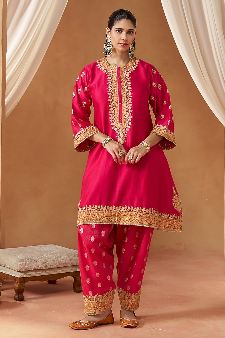 Hot Pink Silk Chanderi Sequin Embroidered A-Line Kaftan Set by Sheetal Batra at Pernia's Pop Up Shop