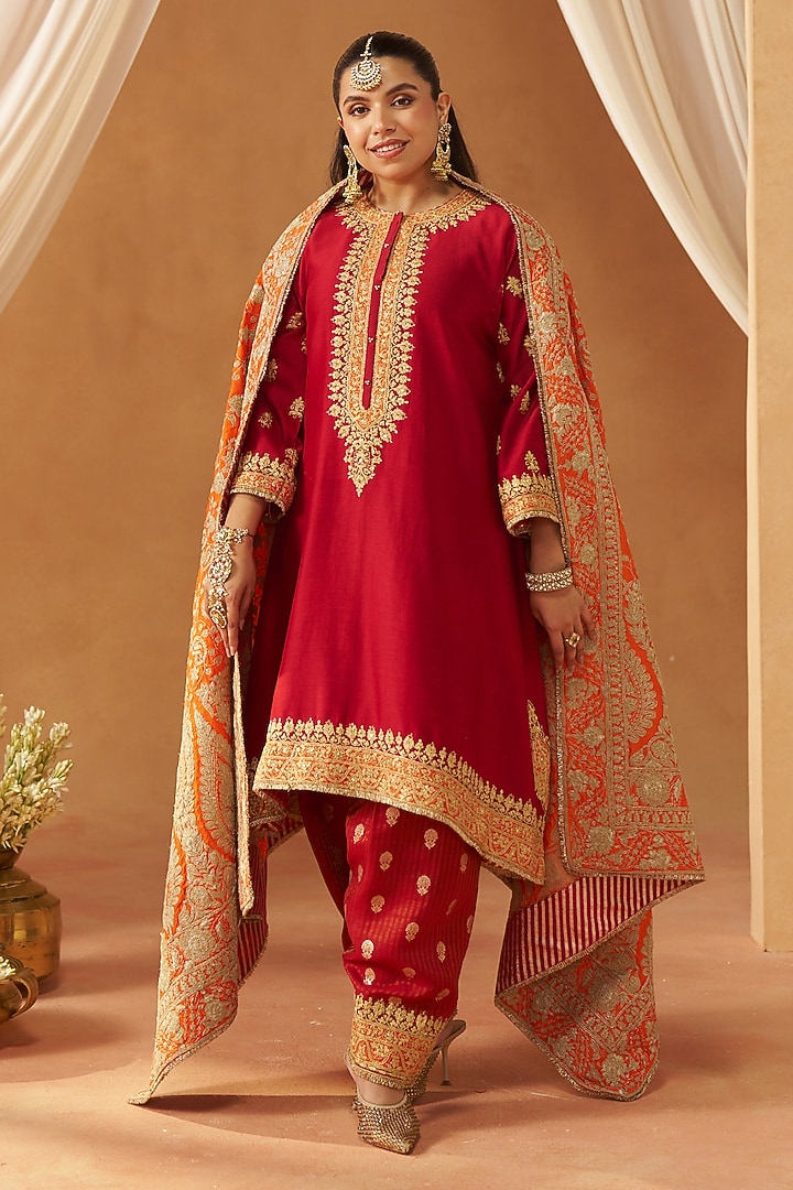 Deep Red Silk Chanderi Sequin Embroidered A-Line Kaftan Set by Sheetal Batra at Pernia's Pop Up Shop