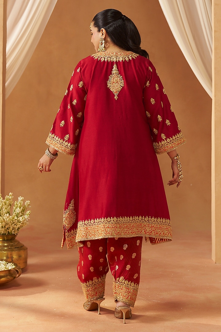 Deep Red Silk Chanderi Sequin Embroidered A-Line Kaftan Set by Sheetal Batra at Pernia's Pop Up Shop