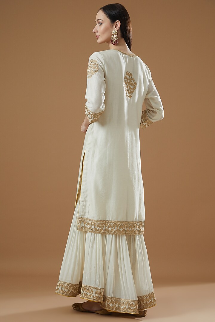 White Georgette Gharara Set by Sheetal Batra at Pernia's Pop Up Shop