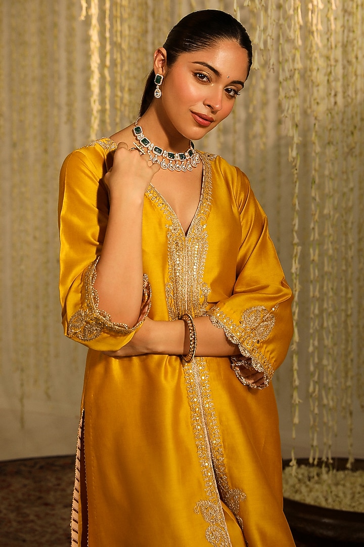 Glaze Mustard Bamberg Satin Dhoti Set by Sheetal Batra at Pernia's Pop Up Shop