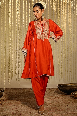 Burnt Orange Pure Silk Embroidered Kurta Set by Sheetal Batra