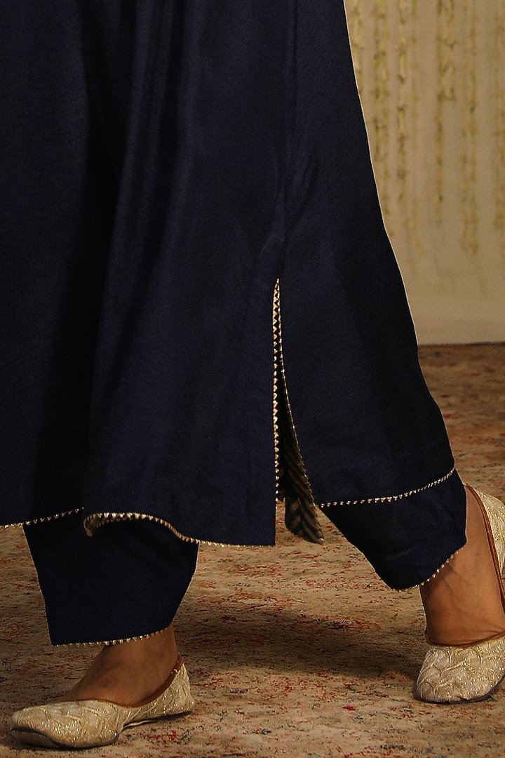 Deep Blue Pure Silk Embroidered Kaftan Set by Sheetal Batra at Pernia's Pop Up Shop