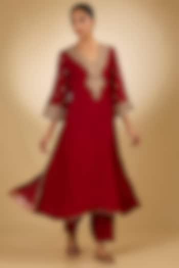 Red Upada Silk Kiran Dori Kaftan Kurta Set by Sheetal Batra at Pernia's Pop Up Shop