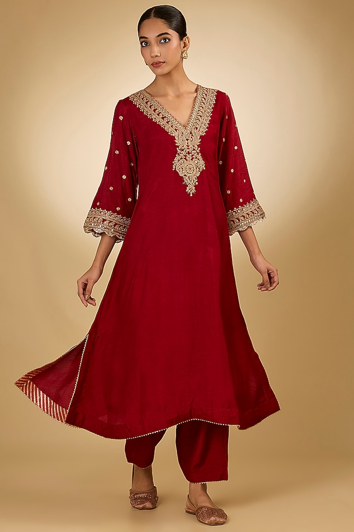 Red Upada Silk Kiran Dori Kaftan Kurta Set by Sheetal Batra at Pernia's Pop Up Shop