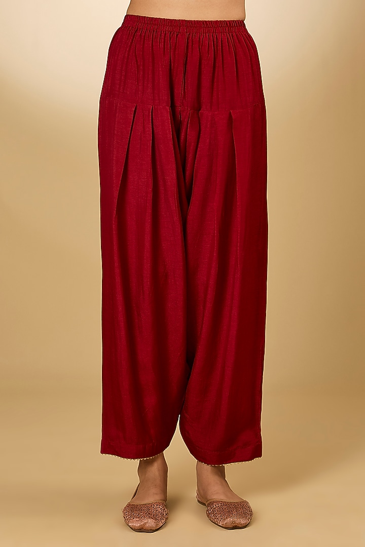 Red Upada Silk Kiran Dori Kaftan Kurta Set by Sheetal Batra at Pernia's Pop Up Shop