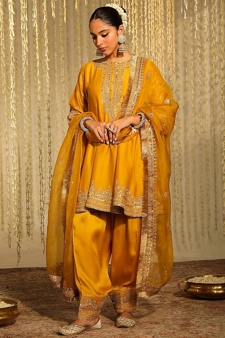 Glaze Mustard Silk Chanderi Embroidered Kalidar Kurta Set by Sheetal Batra at Pernia's Pop Up Shop
