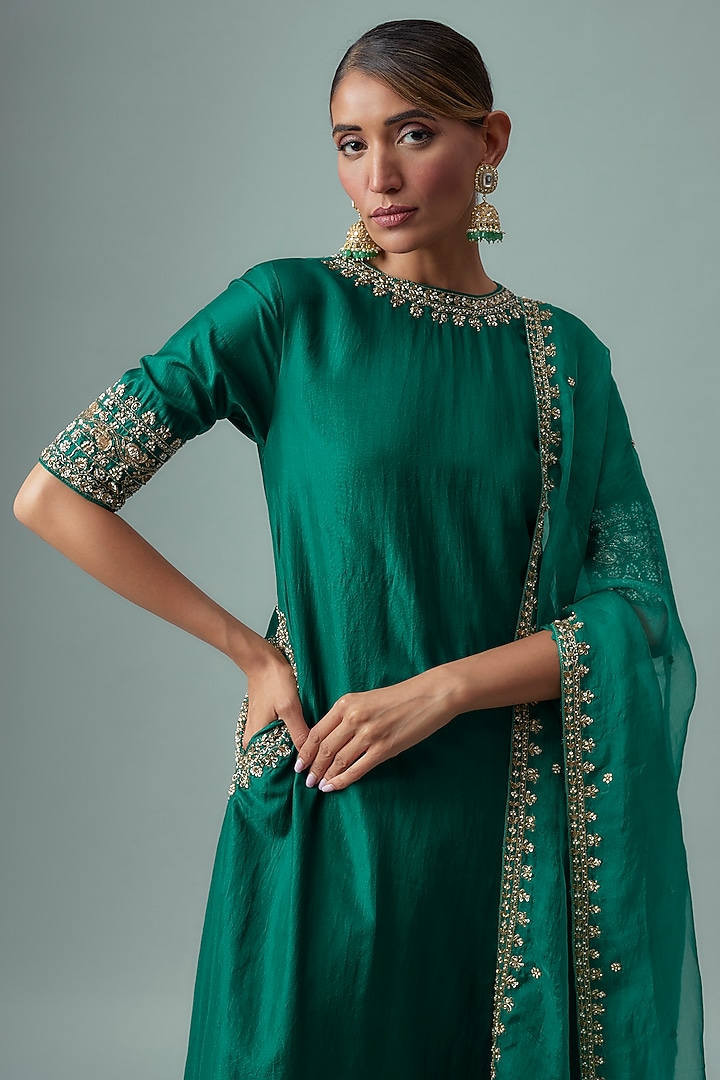 Green Habutai Silk Zardosi Embroidered Kurta Set by Sheetal Batra at Pernia's Pop Up Shop
