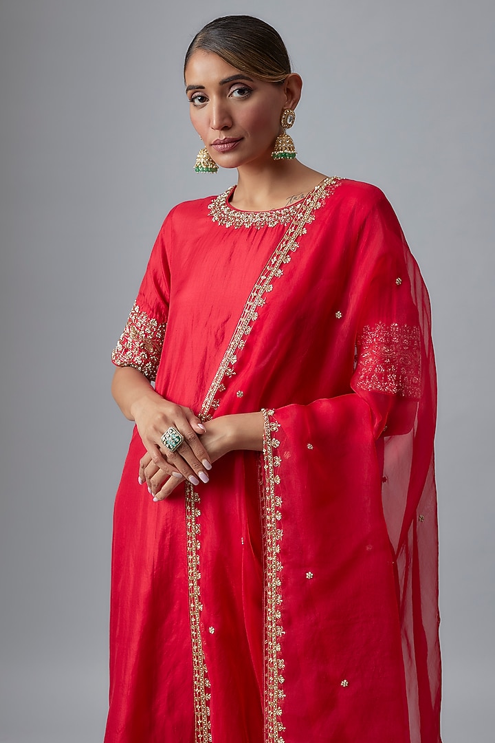 Red Habutai Silk Zardosi Embroidered Kurta Set by Sheetal Batra at Pernia's Pop Up Shop