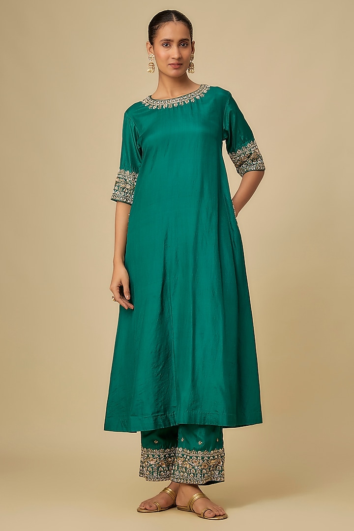 Green Habutai Silk Zardosi Embroidered Kurta Set by Sheetal Batra at Pernia's Pop Up Shop
